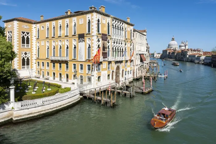 Framed Print : Venice, Veneto, Italy. Grand Canal and Santa Maria della Salute church from the Grand Canal Framed Print : Venice, Veneto, Italy. Grand Canal and Santa Maria della Salute church from the Grand Canal