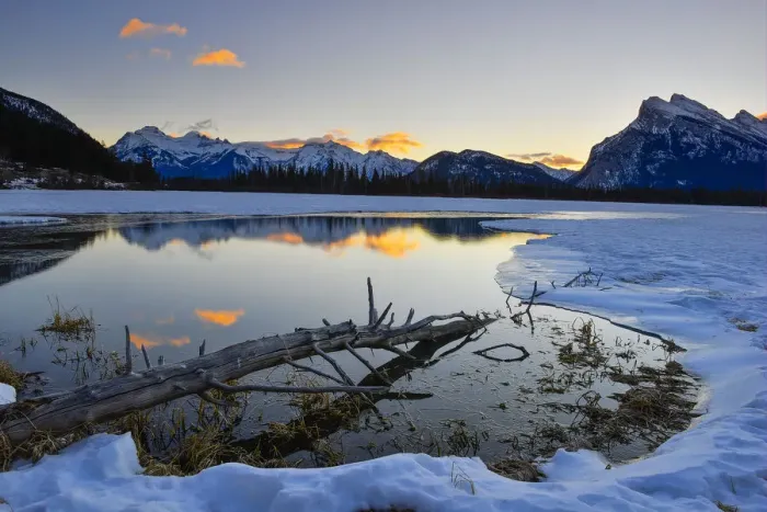 Framed Print : Vermillion Lakes at Dawn in Winter, Banff National Park, Alberta, Canada Framed Print : Vermillion Lakes at Dawn in Winter, Banff National Park, Alberta, Canada