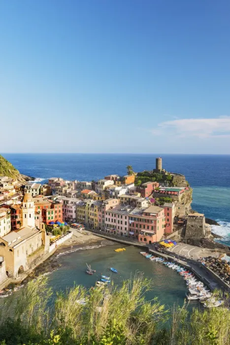 Framed Print : Vernazza, Cinque Terre, Liguria, Italy Framed Print : Vernazza, Cinque Terre, Liguria, Italy