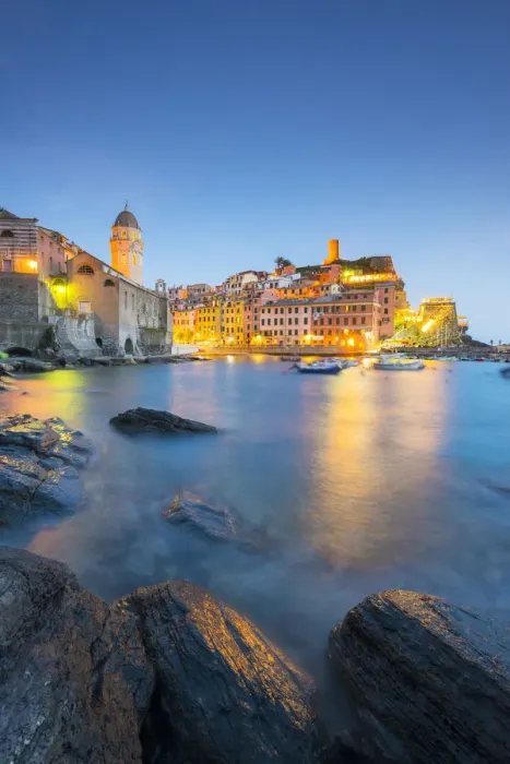 Framed Print : Vernazza, Cinque Terre, Liguria, Italy Framed Print : Vernazza, Cinque Terre, Liguria, Italy