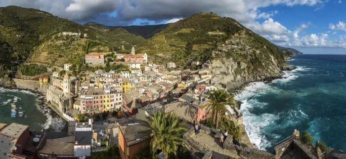 Framed Print : Vernazza, Cinque Terre, Liguria, Italy Framed Print : Vernazza, Cinque Terre, Liguria, Italy