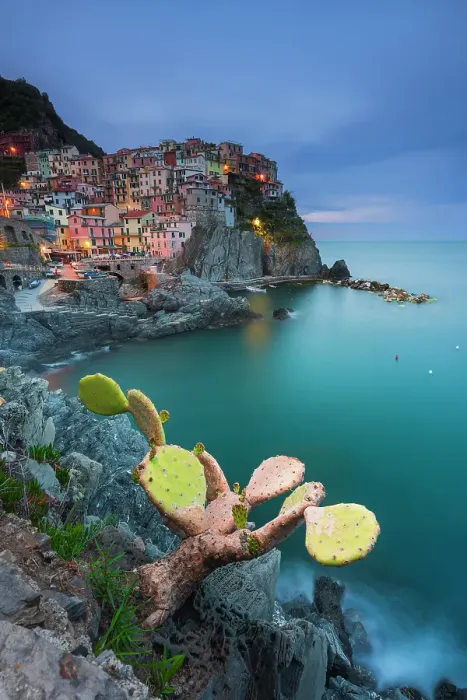 Framed Print : Vernazza, Cinque Terre, Liguria, italy