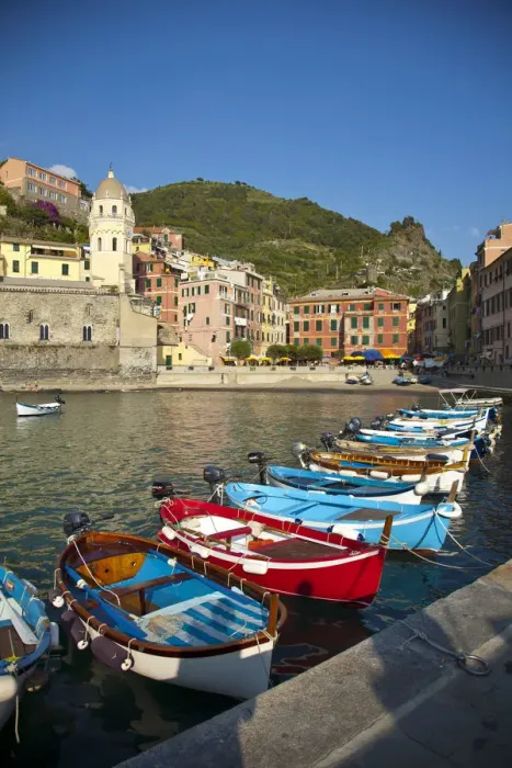 Framed Print : Vernazza, Cinque Terre, Riviera di Levante, Liguria, Italy Framed Print : Vernazza, Cinque Terre, Riviera di Levante, Liguria, Italy