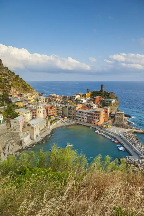 Framed Print : Vernazza, Cinque Terre, Riviera di Levante, Liguria, Italy Framed Print : Vernazza, Cinque Terre, Riviera di Levante, Liguria, Italy