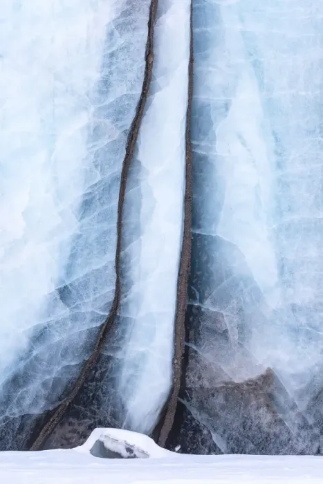 Framed Print : Vertical detail on a glacier at Svalbard Islands, Norway, Europe Framed Print : Vertical detail on a glacier at Svalbard Islands, Norway, Europe