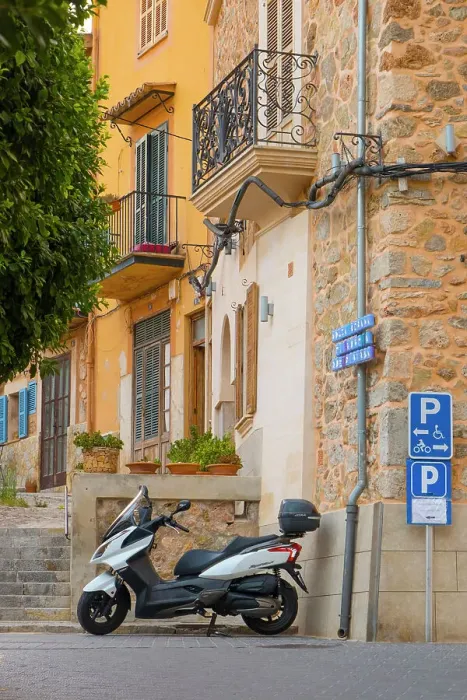 Framed Print : Vespa, Bunyola, Serra de Tramuntana, Mallorca, Balearic Islands, Spain Framed Print : Vespa, Bunyola, Serra de Tramuntana, Mallorca, Balearic Islands, Spain