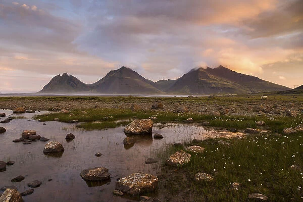Vestrahorn mountain at sunset. The Vatnajaokull Region. Iceland