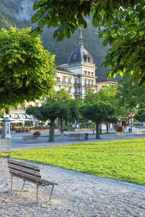Framed Print : Victoria Jungfrau Grand Hotel, Interlaken, Switzerland