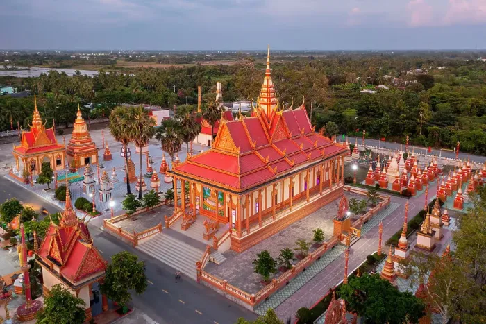 Framed Print : Vietnam, Bac Lieu Province, Bac Lieu, Chua Xiem Can, an aerial view of the Khmer pagoda Framed Print : Vietnam, Bac Lieu Province, Bac Lieu, Chua Xiem Can, an aerial view of the Khmer pagoda