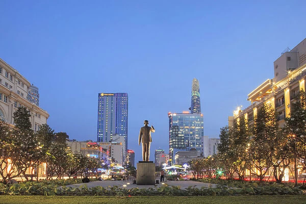 Vietnam, Ho Chi Minh City (Saigon), Ho Chi Minh statue on Walking Street (Nguyen