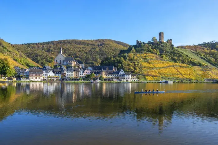 Framed Print : View on Beilstein with castle ruin Metternich, Mosel valley, Rhineland-Palatinate Framed Print : View on Beilstein with castle ruin Metternich, Mosel valley, Rhineland-Palatinate