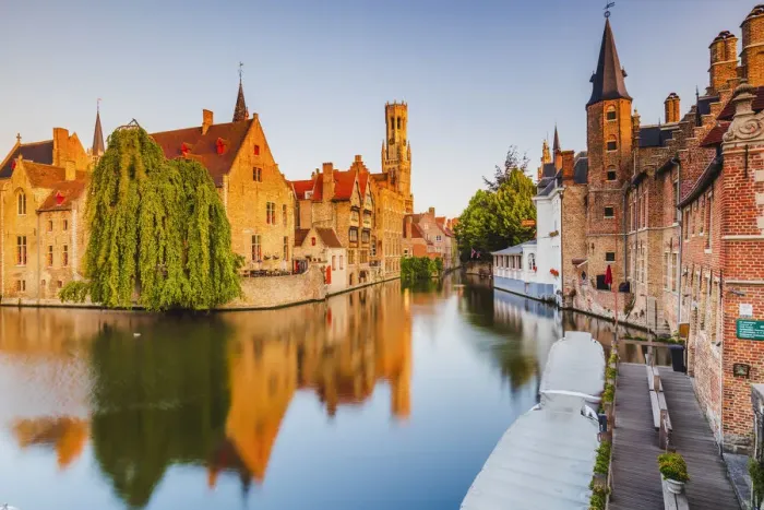 Framed Print : View of Bruges old town reflecting in the water canal at sunrise, Belgium Framed Print : View of Bruges old town reflecting in the water canal at sunrise, Belgium