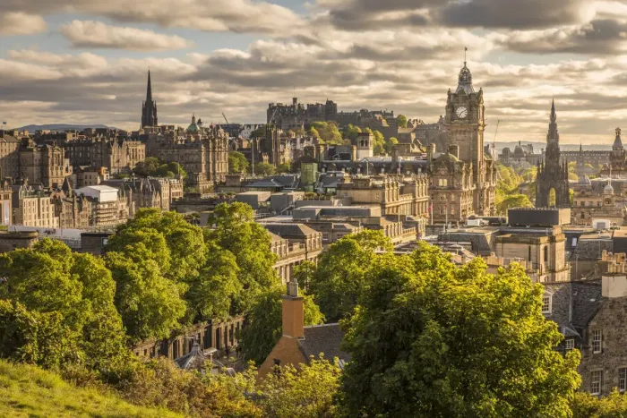 Framed Print : View from Carlton Hill of Edinburgh Old Town, City of Edinburgh, Scotland, Great Britain Framed Print : View from Carlton Hill of Edinburgh Old Town, City of Edinburgh, Scotland, Great Britain