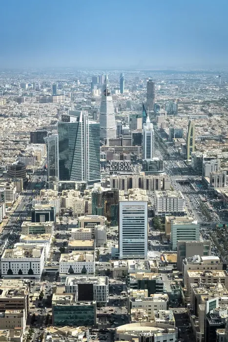 Framed Print : View over city centre and l Faisaliah Tower, Riyadh, Saudi Arabia