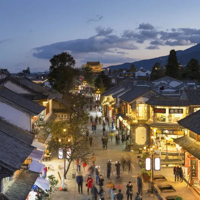 Framed Print : View of Dali at dusk, Yunnan, China