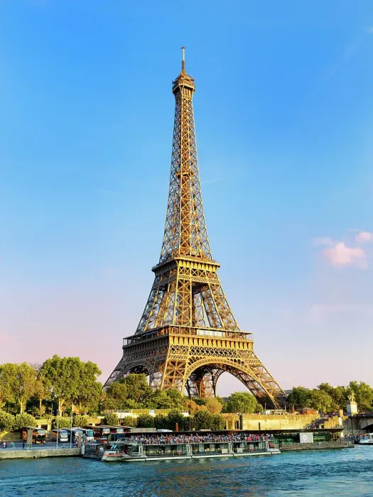 Framed Print : View of Eiffel Tower and Seine River, Invalides, Paris, Ile de France, France Framed Print : View of Eiffel Tower and Seine River, Invalides, Paris, Ile de France, France