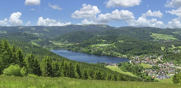 View from Hochfirst mountain over Titisee lake to Feldberg mountain, Black Forest, Baden-Wurttemberg, Germany