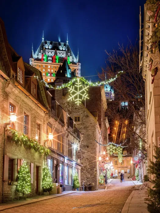 Framed Print : View to Hotel Fairmont Le Chateau Frontenac from Petit Champlain, UNESCO World Heritage Old Quebec City, Quebec, Canada Framed Print : View to Hotel Fairmont Le Chateau Frontenac from Petit Champlain, UNESCO World Heritage Old Quebec City, Quebec, Canada