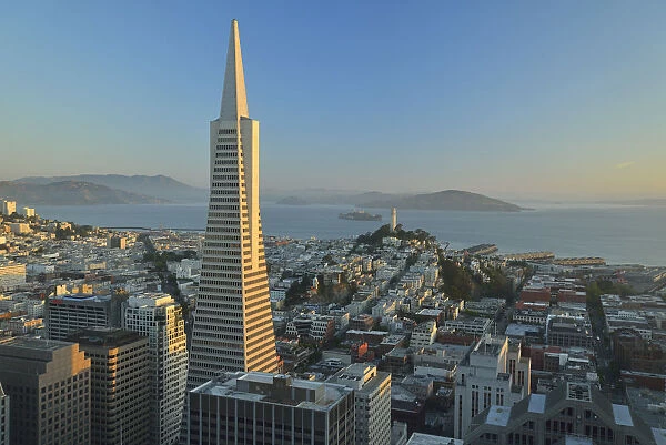 View from Hotel Mandarin Oriental over Transamerica Pyramid with Coit tower and San