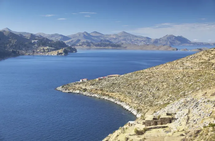 Framed Print : View of Inca ruins of Pilko Kaina on Isla del Sol (Island of the Sun), Lake Titicaca Framed Print : View of Inca ruins of Pilko Kaina on Isla del Sol (Island of the Sun), Lake Titicaca