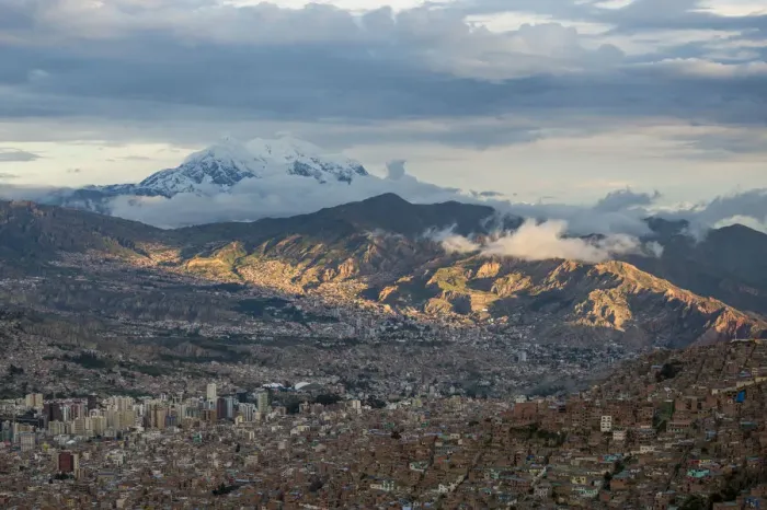 Framed Print : View of La Paz from El Alto, La Paz, Bolivia Framed Print : View of La Paz from El Alto, La Paz, Bolivia