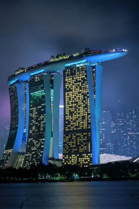 Framed Print : View of Marina Bay Sands and Singapore City skyline at night, Singapore, Asia Framed Print : View of Marina Bay Sands and Singapore City skyline at night, Singapore, Asia