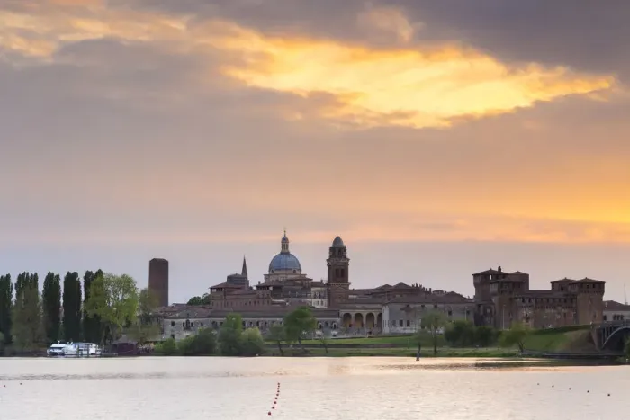 Framed Print : View of the medieval city of Mantua at sunset with Castello di San Giorgio Framed Print : View of the medieval city of Mantua at sunset with Castello di San Giorgio