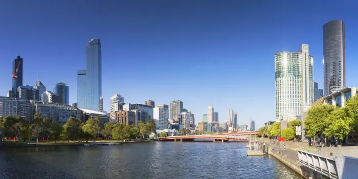 Framed Print : View of Melbourne skyline along Yarra River, Melbourne, Victoria, Australia Framed Print : View of Melbourne skyline along Yarra River, Melbourne, Victoria, Australia