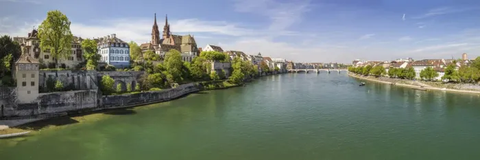 Framed Print : View of the Minster and the old town of Basel from the Wettstein Bridge Framed Print : View of the Minster and the old town of Basel from the Wettstein Bridge