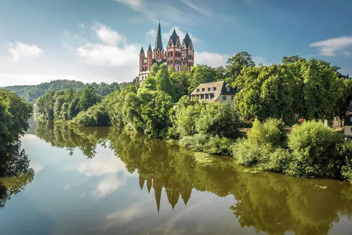 Framed Print : View from the old Lahn Bridge to Limburg Cathedral, Limburg, Lahn Valley, Hesse, Germany Framed Print : View from the old Lahn Bridge to Limburg Cathedral, Limburg, Lahn Valley, Hesse, Germany