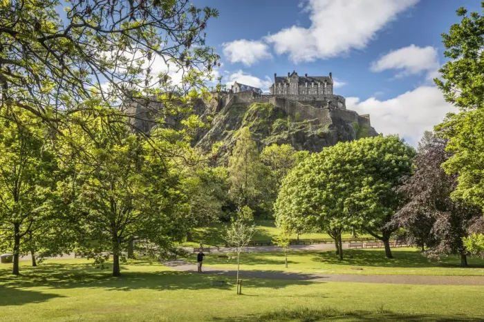 Framed Print : View from Princes Street Gardens to Edinburgh Castle, Edinburgh, City of Edinburgh Framed Print : View from Princes Street Gardens to Edinburgh Castle, Edinburgh, City of Edinburgh