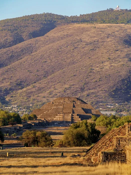 Framed Print : View towards the Pyramid of the Moon at sunset, Teotihuacan, Mexico State, Mexico