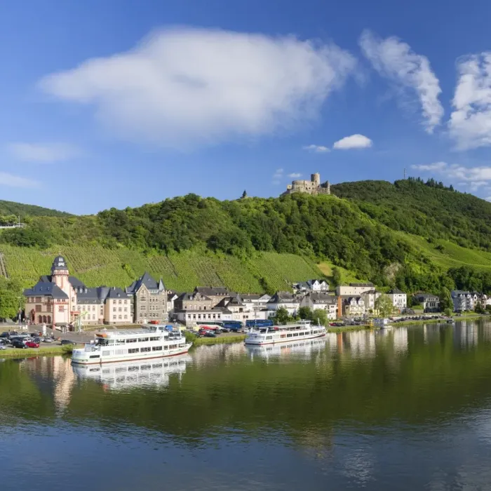 Framed Print : View of River Moselle and Bernkastel-Kues, Rhineland-Palatinate, Germany Framed Print : View of River Moselle and Bernkastel-Kues, Rhineland-Palatinate, Germany