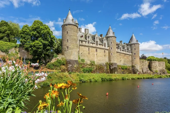Framed Print : View over the River Oust to the Chateau de Josselin, Morbihan, Brittany, France Framed Print : View over the River Oust to the Chateau de Josselin, Morbihan, Brittany, France
