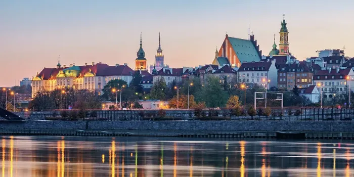 Framed Print : View over River Vistula towards The Old Town and Royal Castle at dusk, Warsaw, Masovian Voivodeship, Poland