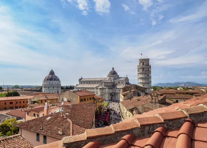 Framed Print : View over Via Santa Maria towards Cathedral and Leaning Tower, Pisa, Tuscany, Italy Framed Print : View over Via Santa Maria towards Cathedral and Leaning Tower, Pisa, Tuscany, Italy
