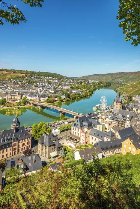 Framed Print : View from the Schuetzenhaus restaurant of the Moselle and Bernkastel-Kues, Moselle, Rhineland-Palatinate, Germany