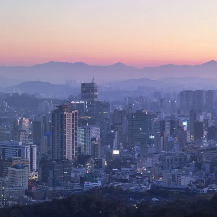 Framed Print : View of Seoul at dawn, South Korea Framed Print : View of Seoul at dawn, South Korea
