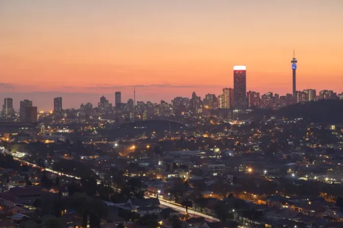 Framed Print : View of skyline at sunset, Johannesburg, Gauteng, South Africa Framed Print : View of skyline at sunset, Johannesburg, Gauteng, South Africa