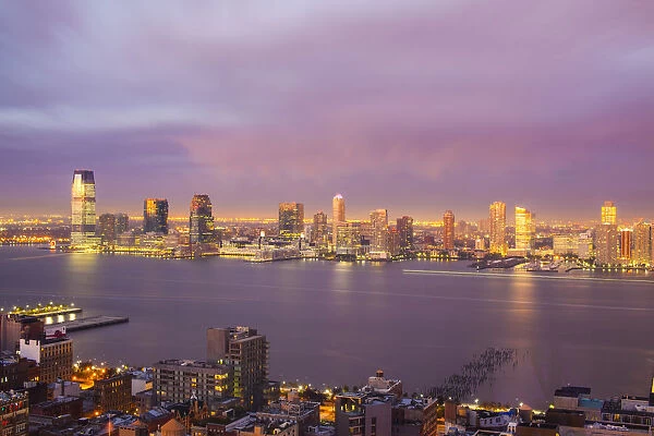 View from Soho towards New Jersey & Hudon River, Manhattan, New York City, USA
