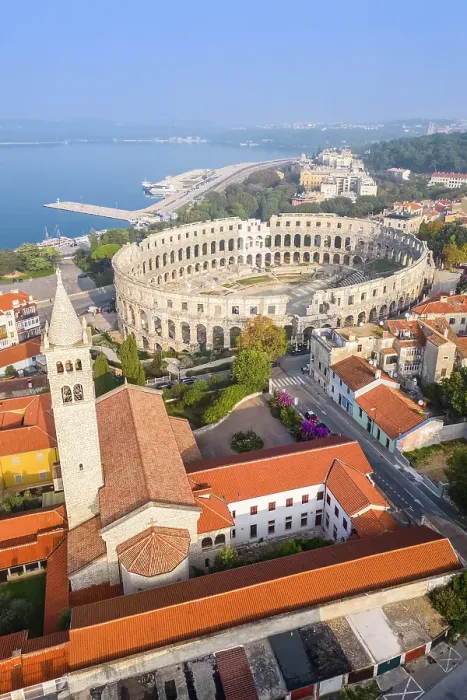 Framed Print : View of the St. Anthony Church and Pula Arena at sunrise. Pula, Istria, Croatia Framed Print : View of the St. Anthony Church and Pula Arena at sunrise. Pula, Istria, Croatia