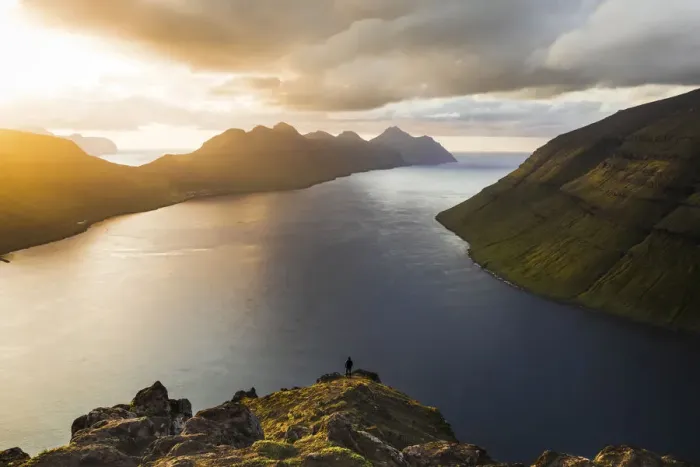 Framed Print : The view at sunset from Klakkur mouintains towards Kalsoy and Kunoy. Borðoy, Faroe Islands