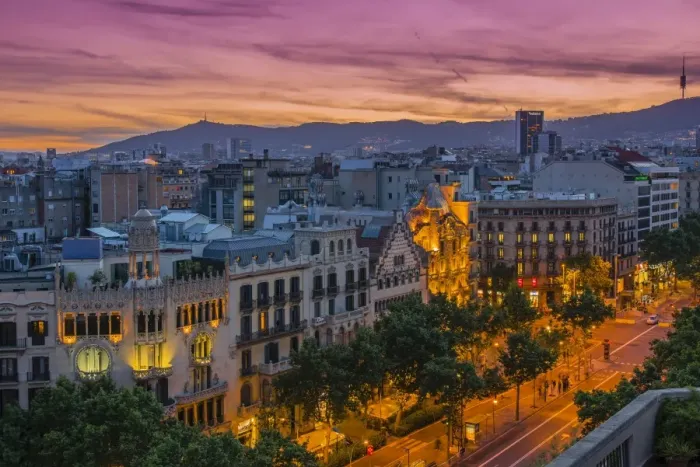 Framed Print : Top view at sunset over Passeig de Gracia with Casa Battlo and Casa Amatller, Barcelona Framed Print : Top view at sunset over Passeig de Gracia with Casa Battlo and Casa Amatller, Barcelona