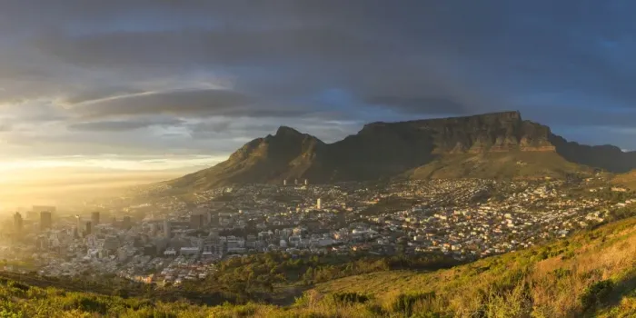 Framed Print : View of Table Mountain and City Bowl at dawn, Cape Town, Western Cape, South Africa Framed Print : View of Table Mountain and City Bowl at dawn, Cape Town, Western Cape, South Africa