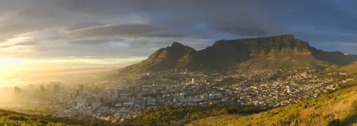Framed Print : View of Table Mountain and City Bowl at dawn, Cape Town, Western Cape, South Africa Framed Print : View of Table Mountain and City Bowl at dawn, Cape Town, Western Cape, South Africa