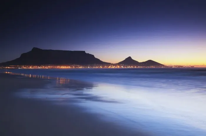 Framed Print : View of Table Mountain at dusk from Milnerton beach, Cape Town, Western Cape, South Framed Print : View of Table Mountain at dusk from Milnerton beach, Cape Town, Western Cape, South