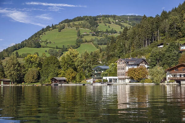 View of Thumersbach on the east bank of Lake Zell, Salzburger Land, Austria
