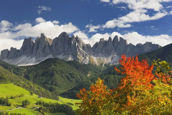 Framed Print : View of Val de Funes against Geisler Peaks (Sass Rigais), St Framed Print : View of Val de Funes against Geisler Peaks (Sass Rigais), St