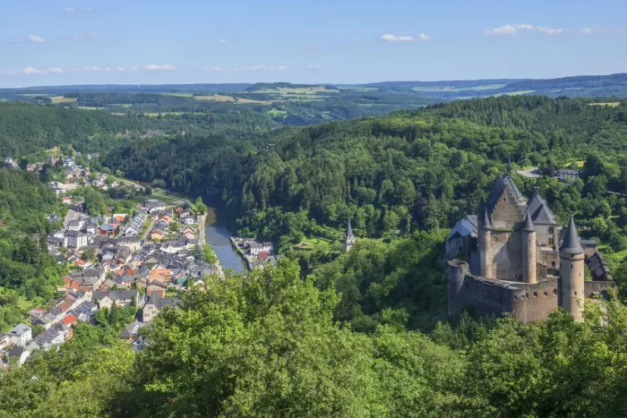 Framed Print : View at Vianden with Castle, Kanton Vianden, Luxembourg Framed Print : View at Vianden with Castle, Kanton Vianden, Luxembourg