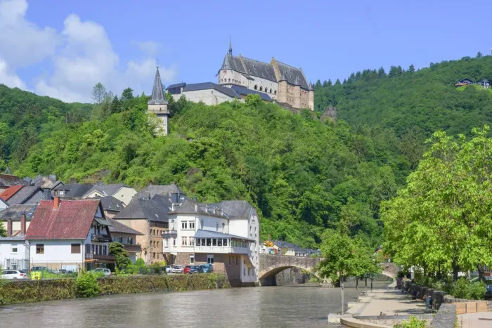 Framed Print : View at Vianden with Castle, Kanton Vianden, Luxembourg Framed Print : View at Vianden with Castle, Kanton Vianden, Luxembourg